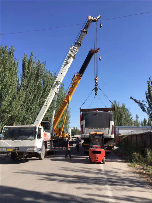 蔡甸区港口集装箱搬运案例